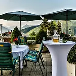 Hotel Pension Residence ゲストハウス 3*