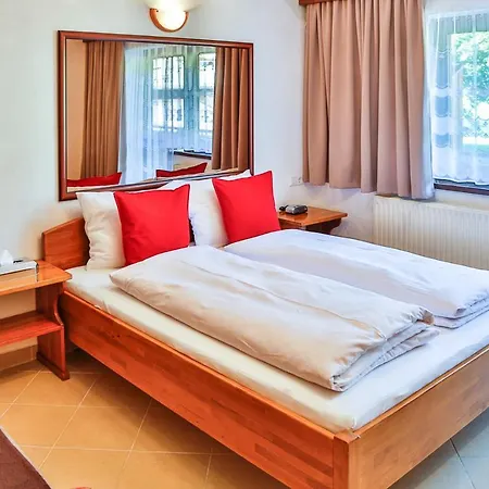 Гостевой дом Hotel Pension Residence