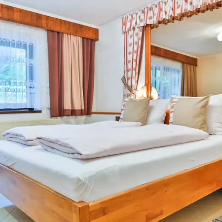 Hotel Pension Residence 招待所