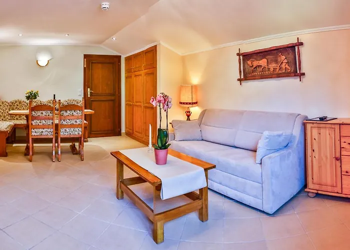 Hotel Pension Residence 3*